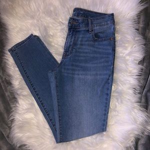Super Skinny Mid-rise jeans